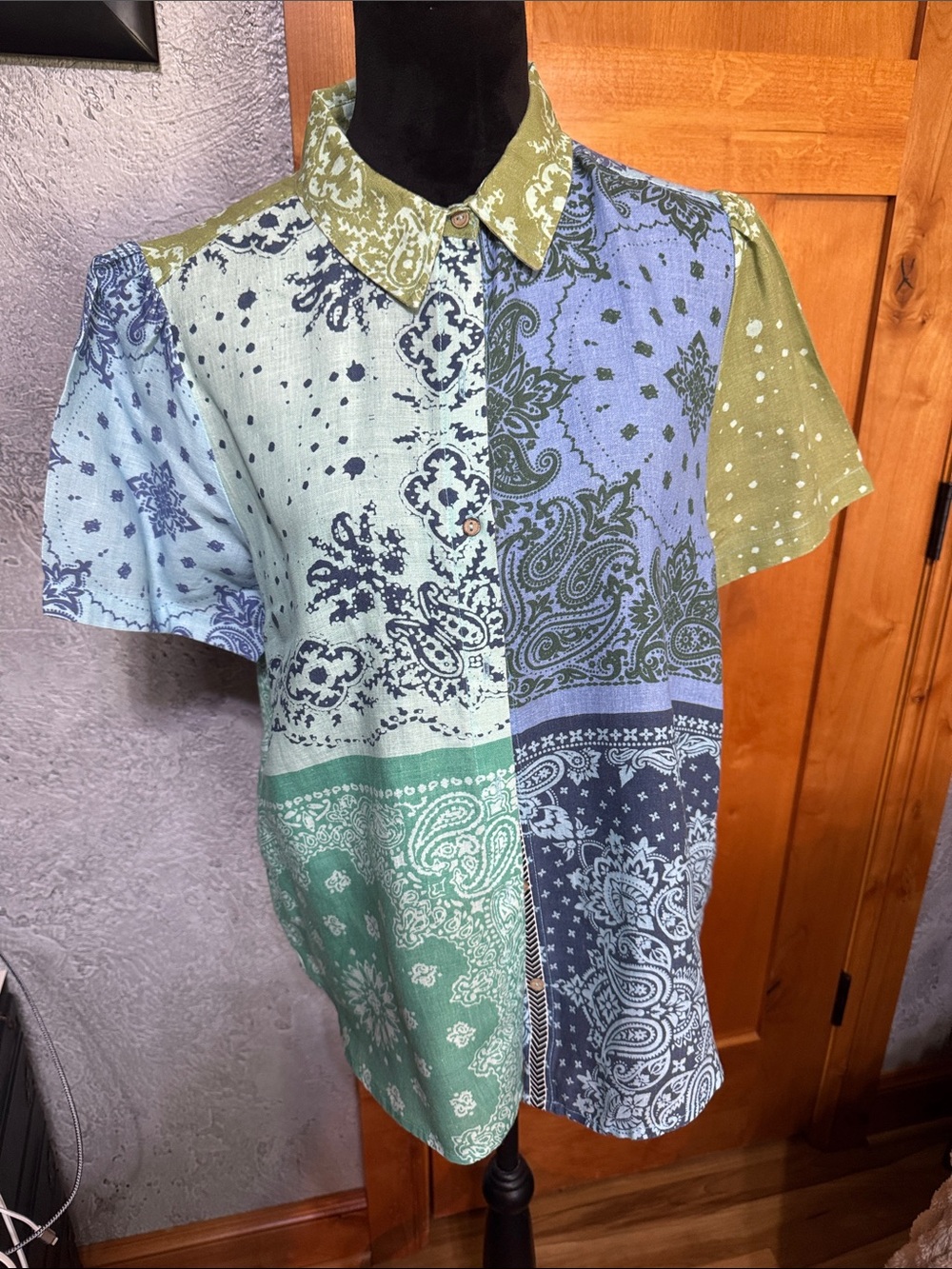 Sundance Women’s Patchwork Bandana Print Short Sleeve Shirt - Green/Blue